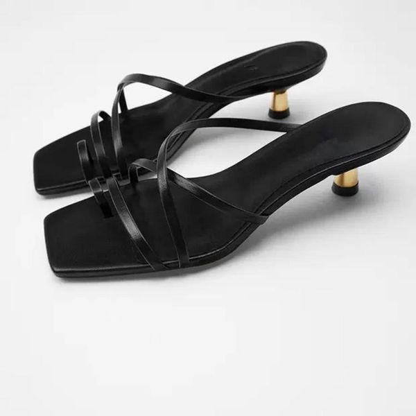 slippers high-heeled shoes lady cross-tied woman's luxury slides med rivet black sandals 2021 thin designer beige pu basic rubbe
slippers high-heeled shoes lady cross-tied woman's luxury slides med rivet black sandals 2021 thin designer beige pu basic rubbe