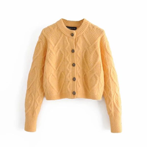 2021 orange new short knitted sweater female winter cable knit cute long sleeve cardigan woman casual streetwear 580s u3eb, White;black
2021 orange new short knitted sweater female winter cable knit cute long sleeve cardigan woman casual streetwear 580s u3eb, White;black
