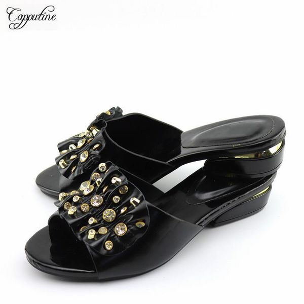 dress shoes excellent black party slippers medium heel casual for fashion lady cr2116, height 3cm
dress shoes excellent black party slippers medium heel casual for fashion lady cr2116, height 3cm