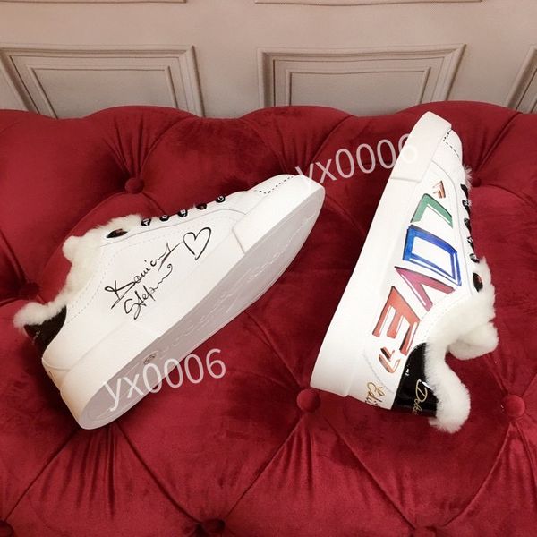 mens white low vulcanized canvas sneakers luxurys designers shoes rubber soles women designer trainer casual shoe hc200905, Red;white
mens white low vulcanized canvas sneakers luxurys designers shoes rubber soles women designer trainer casual shoe hc200905, Red;white