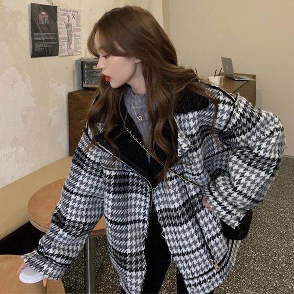 women's jackets women casual thicken warm blend coats autumn winter ladies outwear long sleeve zipper female woolen plaid, Black;brown
women's jackets women casual thicken warm blend coats autumn winter ladies outwear long sleeve zipper female woolen plaid, Black;brown