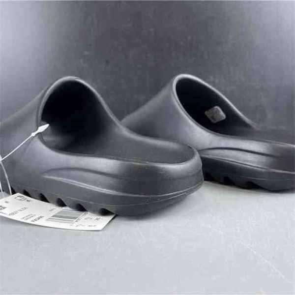 fashion brand slippers foam men super great quality runner outdoor basketball football soccer sneakers sports sandal summer bedroom party 5p, Black
fashion brand slippers foam men super great quality runner outdoor basketball football soccer sneakers sports sandal summer bedroom party 5p, Black