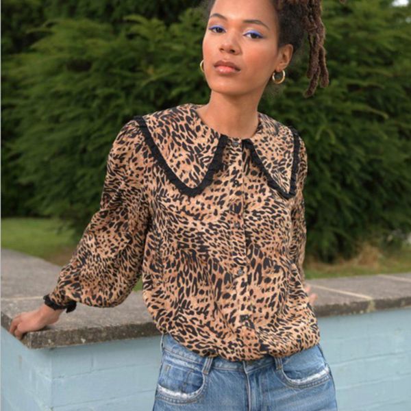 2021 New Women Spring Autumn Peter Pan Collar Printed Pullover Top Lace Patchwork Office Lady Fashion Tops Outerwear X89L
2021 New Women Spring Autumn Peter Pan Collar Printed Pullover Top Lace Patchwork Office Lady Fashion Tops Outerwear X89L