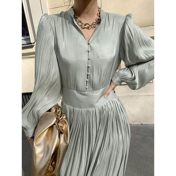 casual dresses women 2021 korean fashion elegant solid stand-up collar single-breasted pleated luster lace-up lantern sleeve dress, Black;gray
casual dresses women 2021 korean fashion elegant solid stand-up collar single-breasted pleated luster lace-up lantern sleeve dress, Black;gray