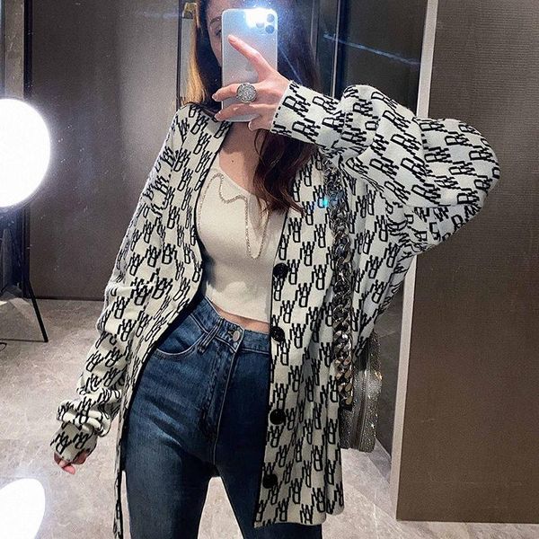 classic letter long sleeve sweater cardigan women's coat loose medium length outer wear knitted can be worn on both sides, White
classic letter long sleeve sweater cardigan women's coat loose medium length outer wear knitted can be worn on both sides, White