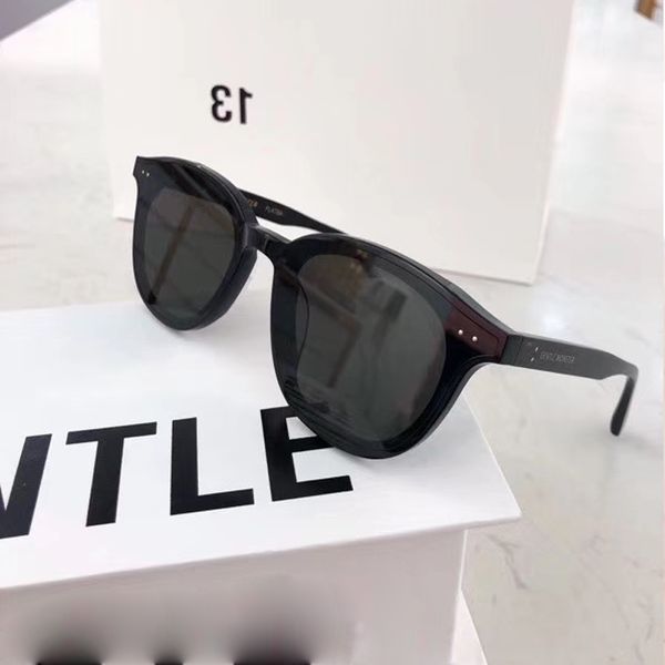 luxury designer glasses ready stock 2021 new lang korea brand gen sunglasses women men oval frames with original packing 1mbn az21, White;black
luxury designer glasses ready stock 2021 new lang korea brand gen sunglasses women men oval frames with original packing 1mbn az21, White;black