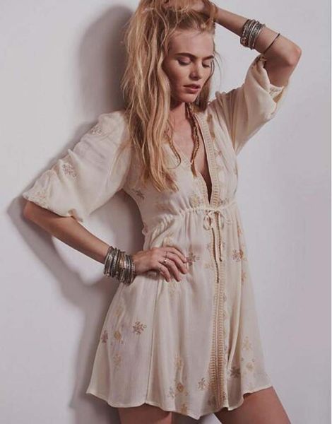 casual dresses women boho vintage ethnic flower embroidery deep v-neck tunique femme hippie people cotton linen tunic short loose, Black;gray
casual dresses women boho vintage ethnic flower embroidery deep v-neck tunique femme hippie people cotton linen tunic short loose, Black;gray