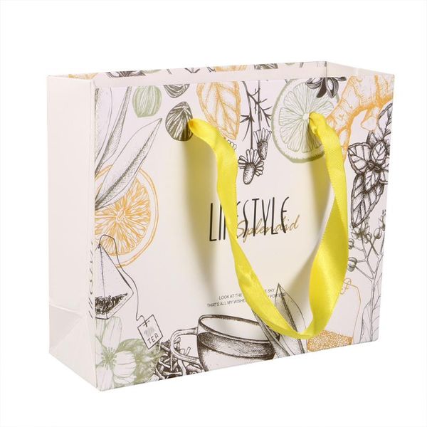 12pcs portable gift bags fruit printed paper handbag candy bags party favors - size
12pcs portable gift bags fruit printed paper handbag candy bags party favors - size