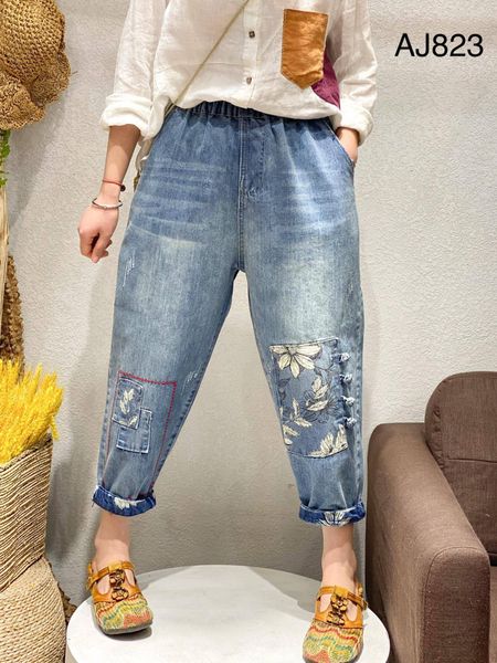 2021 new vintage style women elastic waist flower embroidery patchwork ankle length female large size casual denim pant k4cv, Blue
2021 new vintage style women elastic waist flower embroidery patchwork ankle length female large size casual denim pant k4cv, Blue