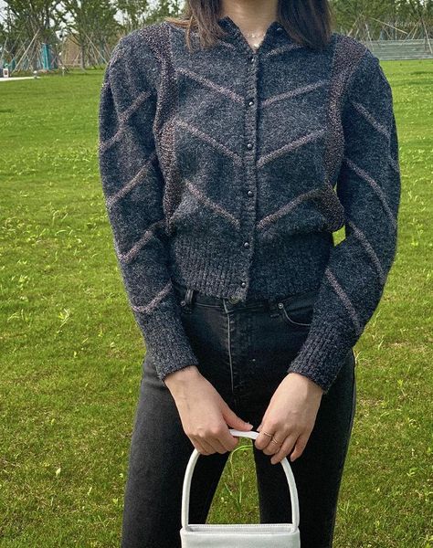 men's sweaters 2021 spring autumn women's cardigan sweater knitwear mohair long puff sleeve o-neck single breasted loose casual co, White;black
men's sweaters 2021 spring autumn women's cardigan sweater knitwear mohair long puff sleeve o-neck single breasted loose casual co, White;black