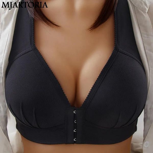 bras fashion push up bra front closure solid brassiere wireless bralette breast seamless for women underwear plus size, Red;black
bras fashion push up bra front closure solid brassiere wireless bralette breast seamless for women underwear plus size, Red;black