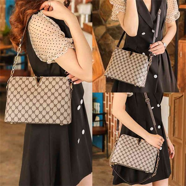 bag women's new fashion single shoulder portable messenger style chain small square lan purse black friday
bag women's new fashion single shoulder portable messenger style chain small square lan purse black friday