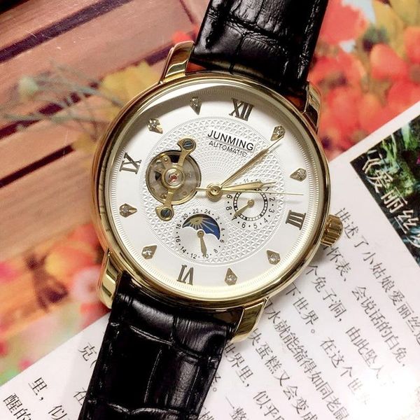 wristwatches the mechanical surface of belt is fully automatic with gold diamond gyro flywheel, Slivery;brown
wristwatches the mechanical surface of belt is fully automatic with gold diamond gyro flywheel, Slivery;brown