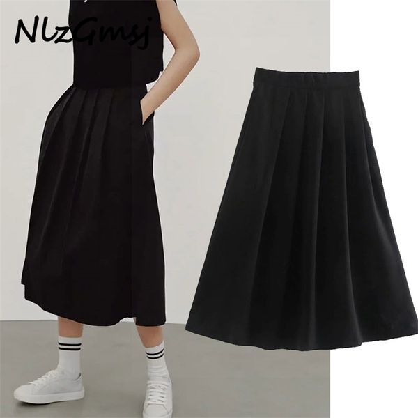 skirt women french retro corduroy black skirt spring autumn slim versatile a-line mid length 03 210628
skirt women french retro corduroy black skirt spring autumn slim versatile a-line mid length 03 210628