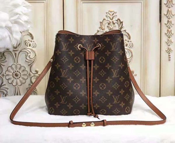woman handbag luxury designer shoulder bags tote bag leather fashion ladies wallet pocket 11
woman handbag luxury designer shoulder bags tote bag leather fashion ladies wallet pocket 11