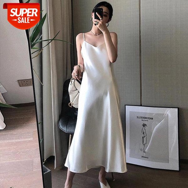2021 women satin dress spaghetti strap v neck satin long dress elegant sleeveless soft smooth summer a-line dresses female #939y, White;black
2021 women satin dress spaghetti strap v neck satin long dress elegant sleeveless soft smooth summer a-line dresses female #939y, White;black