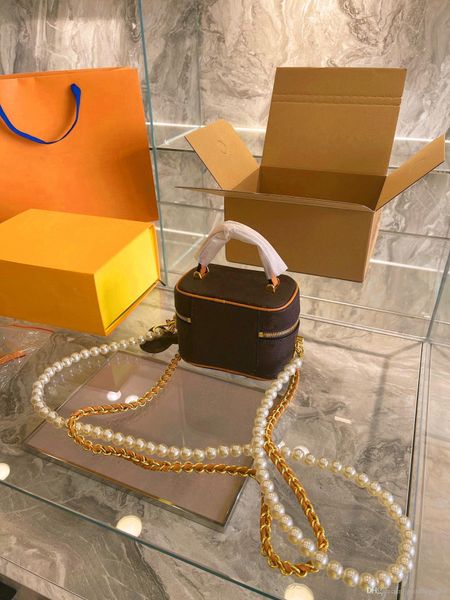 shoulder bags classic lady wallet handbag fashion leather women pearl crossbody chain bag with box wholesale, Black;red
shoulder bags classic lady wallet handbag fashion leather women pearl crossbody chain bag with box wholesale, Black;red