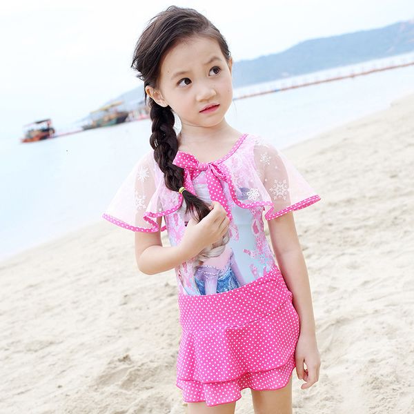 cute new children's bikini girls one piece little princess lace side swimsuit with sleeves, White;black
cute new children's bikini girls one piece little princess lace side swimsuit with sleeves, White;black