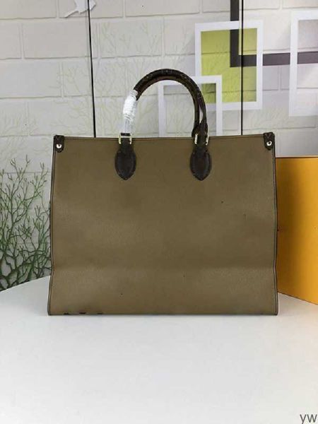 of-the-line fashionable leather high-quality handbag ladies shoulder bag size 41,34 cm yw
of-the-line fashionable leather high-quality handbag ladies shoulder bag size 41,34 cm yw