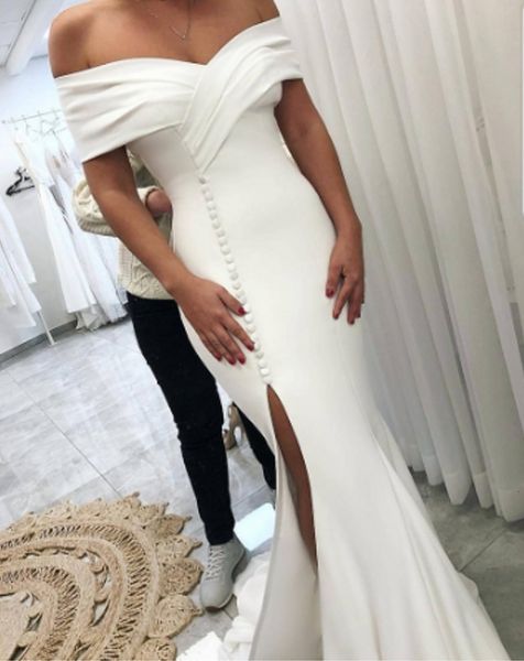2021 new amazing black girls split front mermaid long wedding satin off shoulder african women bridal gowns vestido de noiva vvir, White
2021 new amazing black girls split front mermaid long wedding satin off shoulder african women bridal gowns vestido de noiva vvir, White