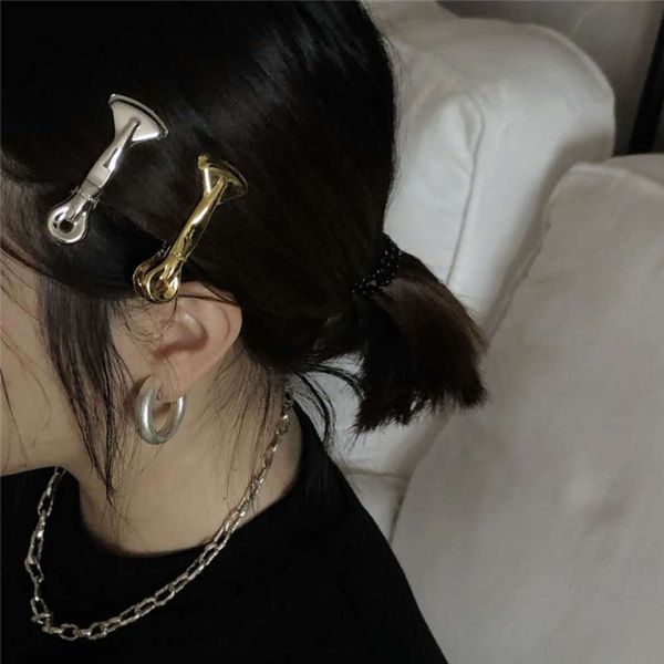 hbp fashion south korea dongdamen new hairstyle metal bone banger clip hairpin back headdress, Silver
hbp fashion south korea dongdamen new hairstyle metal bone banger clip hairpin back headdress, Silver