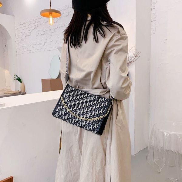 hbp luxury designersmall square crossbody 2020 trend new large capacity leisure women's single shoulder bag order
hbp luxury designersmall square crossbody 2020 trend new large capacity leisure women's single shoulder bag order