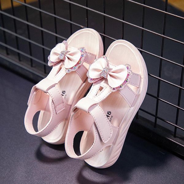 sandals girls fashion little princess soft bottom non-slip children and primary school beach children's shoes, Black;red
sandals girls fashion little princess soft bottom non-slip children and primary school beach children's shoes, Black;red
