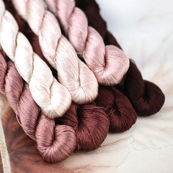 yarn 1pcs/400m silk embroidery thread / 100% /hand embroider cross stitch/sauce red/7 pure colors, Black;white
yarn 1pcs/400m silk embroidery thread / 100% /hand embroider cross stitch/sauce red/7 pure colors, Black;white