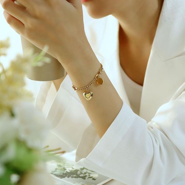 charm bracelets cool wind niche design titanium steel bracelet fashion temperament round brand, Golden;silver
charm bracelets cool wind niche design titanium steel bracelet fashion temperament round brand, Golden;silver