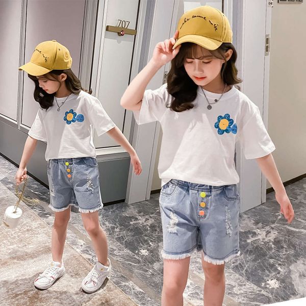 suit 2021 girls' new net red foreign style middle school short sleeve jeans fashion children's spring and summer two piece, White