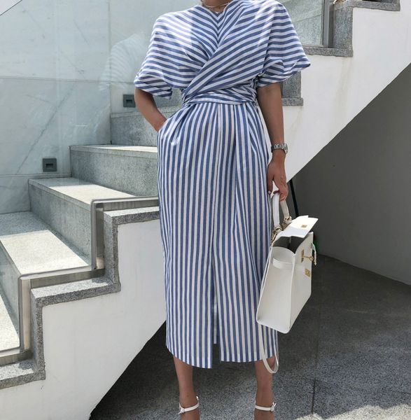 2021 new women summer runway fashion classic striped cross lace-up bow robe femme party casual elegant long jzpg, Black;gray
2021 new women summer runway fashion classic striped cross lace-up bow robe femme party casual elegant long jzpg, Black;gray
