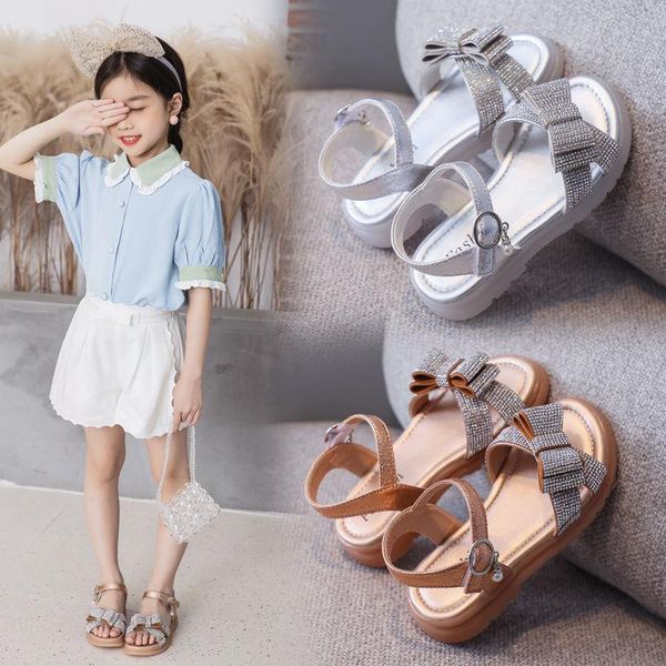 sandals girls' 2021 summer soft sole anti slip fashion net red little girl crystal shoes children's princess british, Black;red
sandals girls' 2021 summer soft sole anti slip fashion net red little girl crystal shoes children's princess british, Black;red