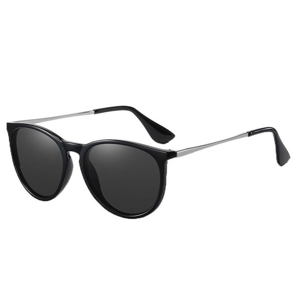 sunglasses 2021 summer fashion polarized vintage classic design eyewear outdoor sun protection glasses for women men, White;black
sunglasses 2021 summer fashion polarized vintage classic design eyewear outdoor sun protection glasses for women men, White;black