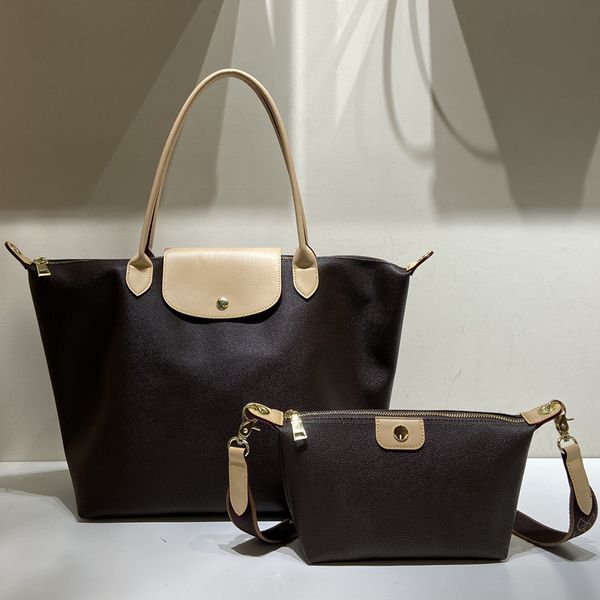 designer handbags mommy raw material with yellow leather leisure large capacity child mother 2021 autumn winter new handbag
designer handbags mommy raw material with yellow leather leisure large capacity child mother 2021 autumn winter new handbag