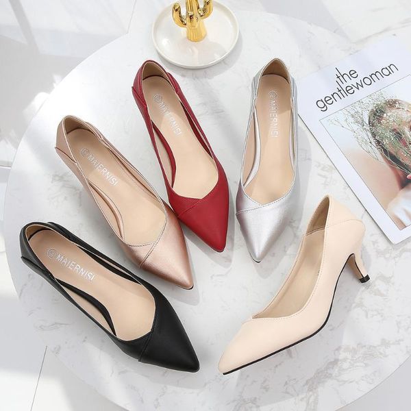 dress shoes 2021 women pointed toe pumps patent leather high heels boat wedding zapatos mujer plus size, Black
dress shoes 2021 women pointed toe pumps patent leather high heels boat wedding zapatos mujer plus size, Black