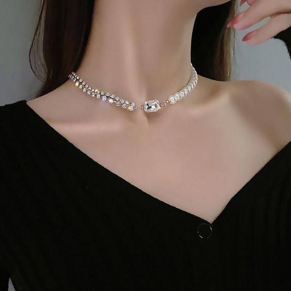chokers fashion pearl big diamond retro alloy necklace female niche design sense clavicle chain 2021 jewelry, Golden;silver
chokers fashion pearl big diamond retro alloy necklace female niche design sense clavicle chain 2021 jewelry, Golden;silver