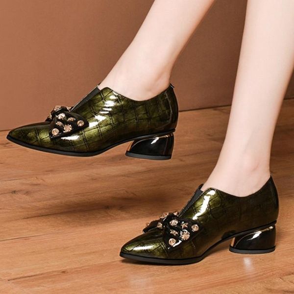 dress shoes 2021 blingbling cow patent leather women pumps spring summer fashion elegant poined toe med heels party, Black
dress shoes 2021 blingbling cow patent leather women pumps spring summer fashion elegant poined toe med heels party, Black