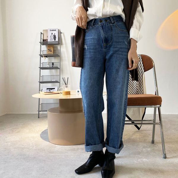 2021 new mooirue vintage classic style women ankle jeans high waist oblique button blue wash denim pants 82e3
2021 new mooirue vintage classic style women ankle jeans high waist oblique button blue wash denim pants 82e3