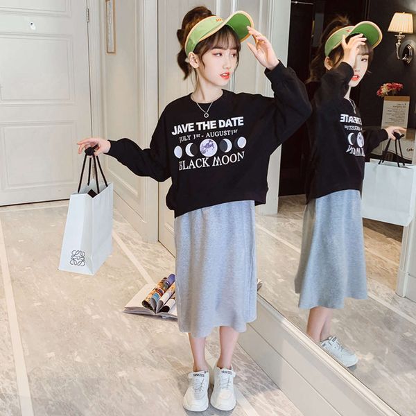 spring suit 2021 new net and red autumn girl's dress foreign style fashionable children's two-piece skirt, White
spring suit 2021 new net and red autumn girl's dress foreign style fashionable children's two-piece skirt, White
