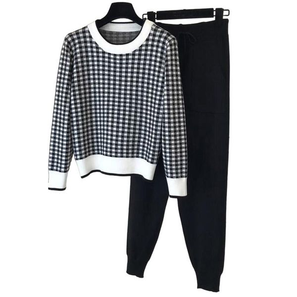 women's two piece pants winter warm women sweater knitting 2 pieces sets tracksuits o-neck plaid pullover sweatsuits +black long leg, White
women's two piece pants winter warm women sweater knitting 2 pieces sets tracksuits o-neck plaid pullover sweatsuits +black long leg, White