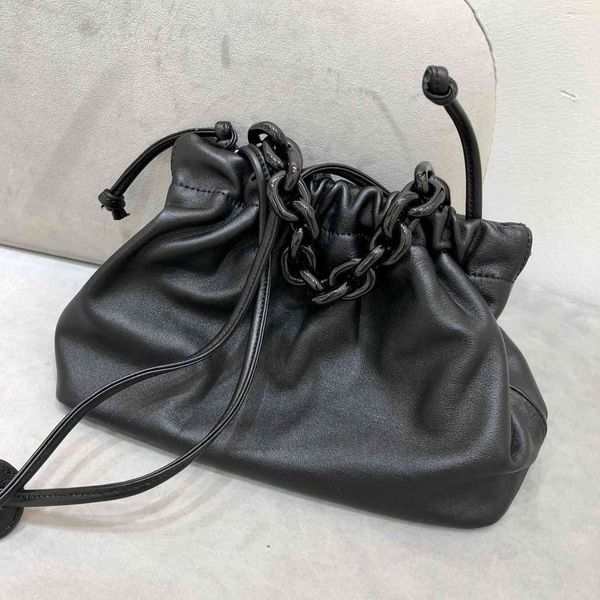 leather handmade leather chain single shoulder crossbody bag handbag mori women's
leather handmade leather chain single shoulder crossbody bag handbag mori women's