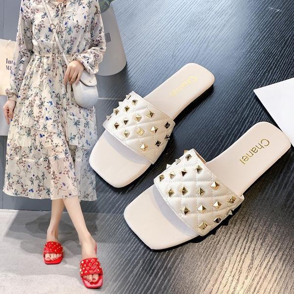 slippers sandals and women's summer style korean flat-bottom rivet beach for outer wear women shoes, Black
slippers sandals and women's summer style korean flat-bottom rivet beach for outer wear women shoes, Black