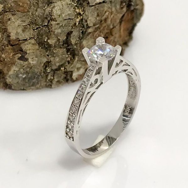 cluster rings diamond montür 6 mm elegant engagement white gold ring, Golden;silver
cluster rings diamond montür 6 mm elegant engagement white gold ring, Golden;silver