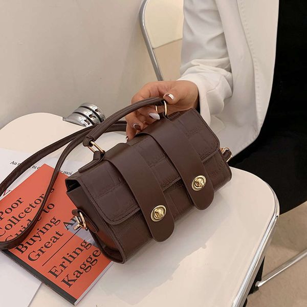 hbp small women's autumn and winter 2021 new fashion with one shoulder messenger portable boston bag
hbp small women's autumn and winter 2021 new fashion with one shoulder messenger portable boston bag