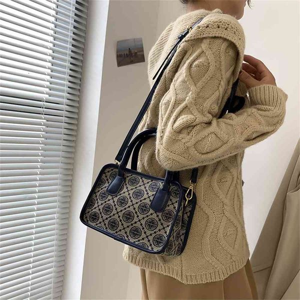 fashion canvas handbag autumn style personalized shoulder bag light diagonal women's small square
fashion canvas handbag autumn style personalized shoulder bag light diagonal women's small square