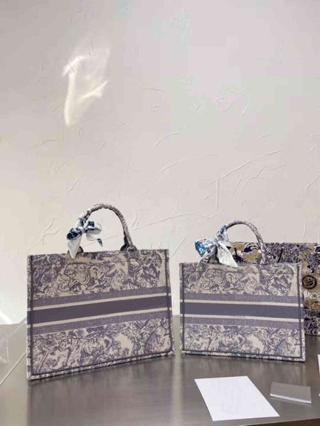 evening bags 2021 wholesale women's large capacity shopping bag fashion embroidery handbag luxury designer tote lea1
evening bags 2021 wholesale women's large capacity shopping bag fashion embroidery handbag luxury designer tote lea1