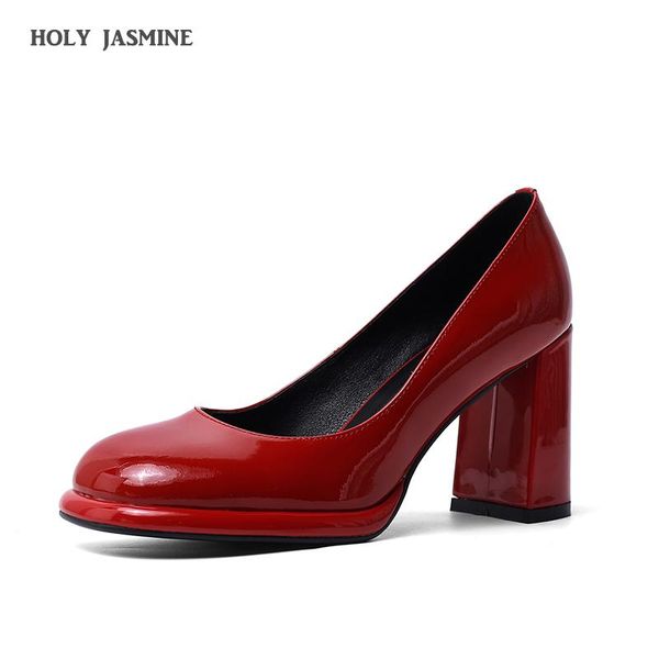 dress shoes 2021women's leather med heels classic black&white pumps for office ladies white red sexy
dress shoes 2021women's leather med heels classic black&white pumps for office ladies white red sexy