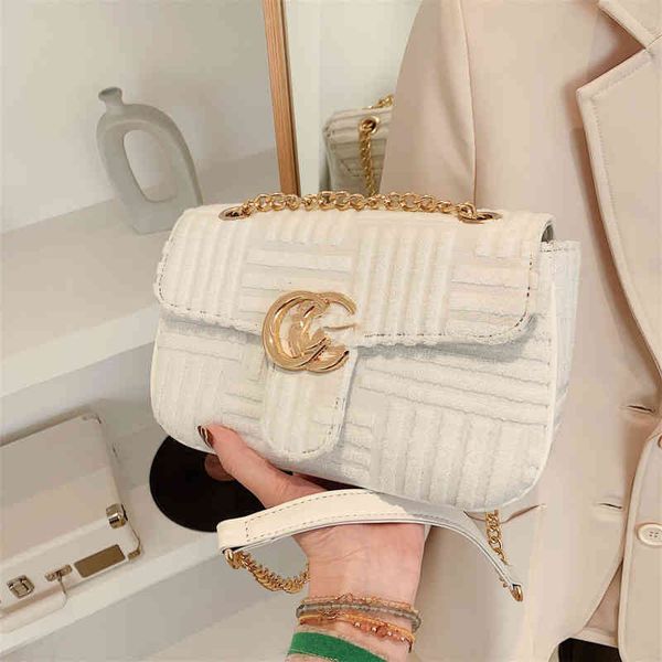 68% off bag spring new station small square single shoulder messenger portable chain women's bag true standard
68% off bag spring new station small square single shoulder messenger portable chain women's bag true standard