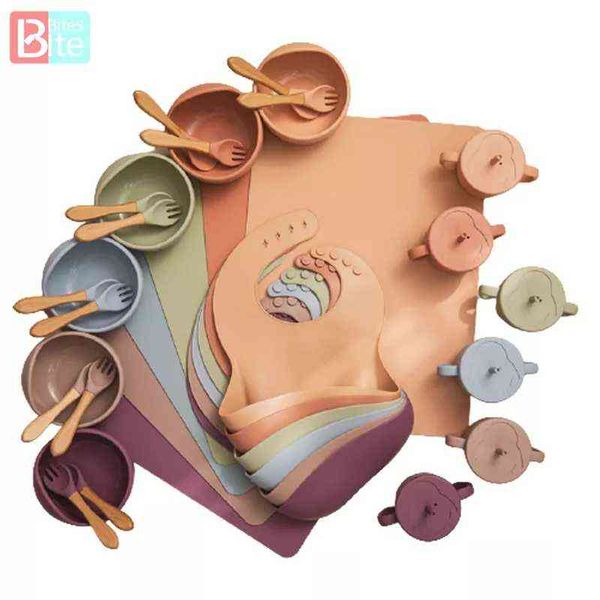 6pcs/set baby feeding tableware bpa food grade silicone bowl bib placemat fork spoon feeding cup set baby supplies for kids g1210
6pcs/set baby feeding tableware bpa food grade silicone bowl bib placemat fork spoon feeding cup set baby supplies for kids g1210
