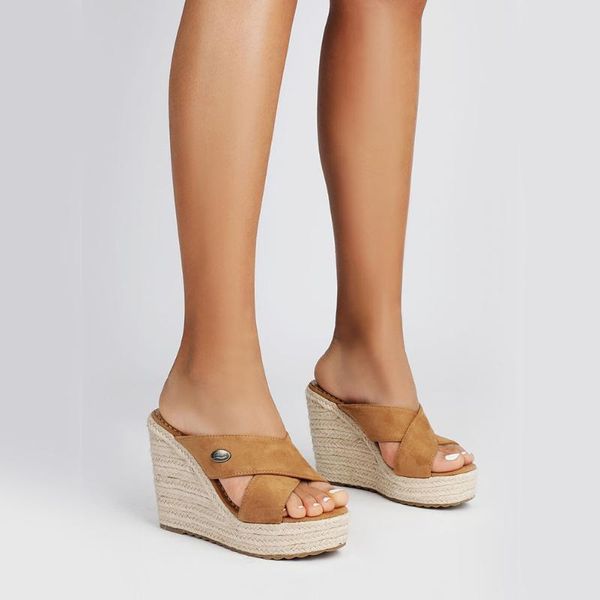 dress shoes 2021 beautiful style 43 summer heels platform slippers ladies wedges muller sandals women, Black
dress shoes 2021 beautiful style 43 summer heels platform slippers ladies wedges muller sandals women, Black